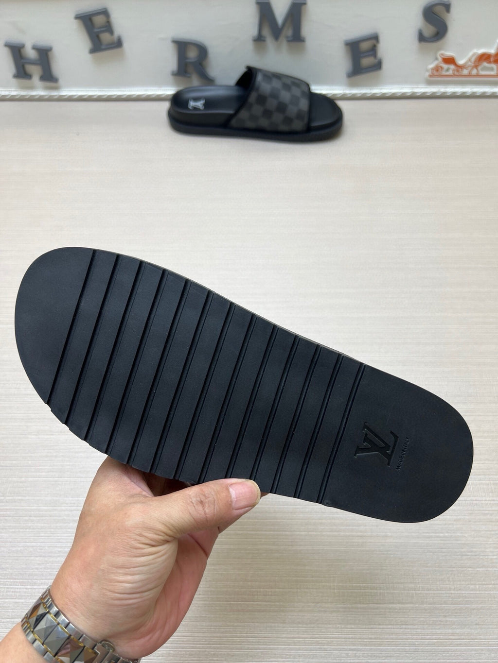 5WE245Z Popular Slippers