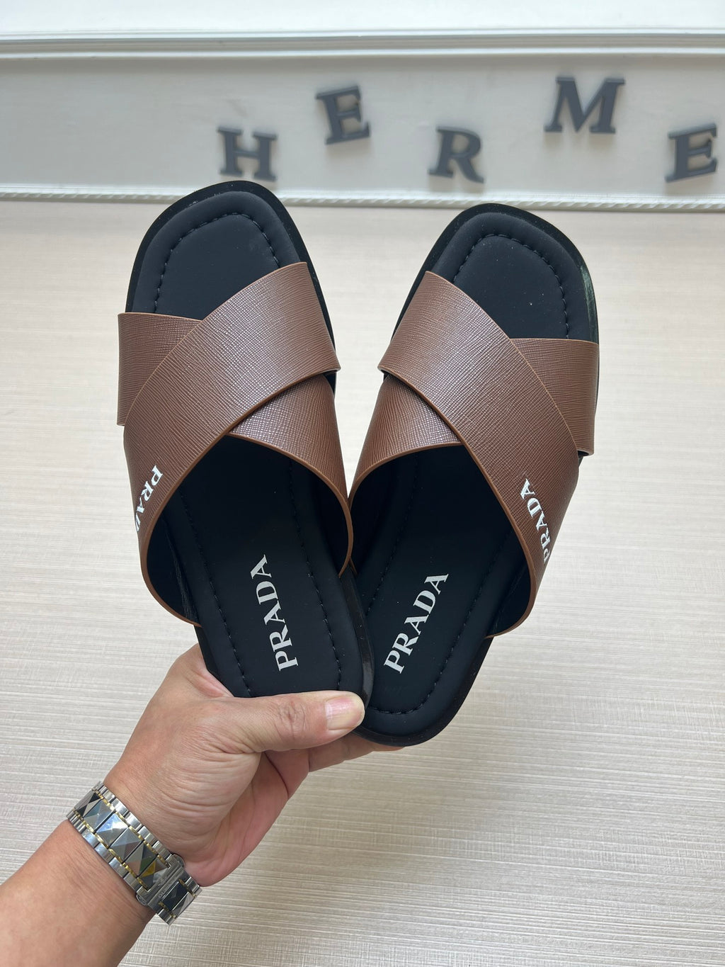54PD76Z Popular slippers