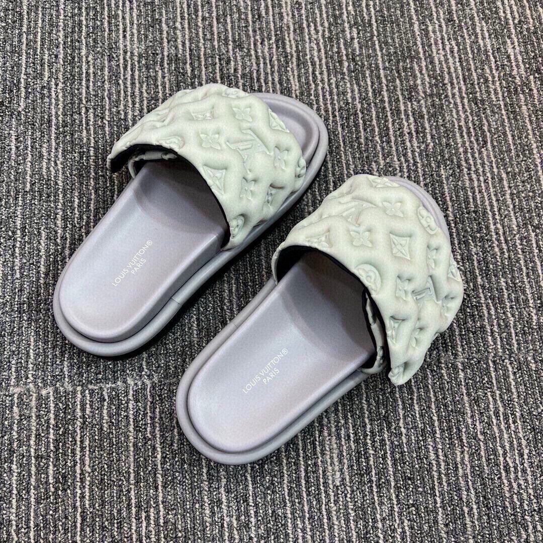 5QE13Z Popular Slippers