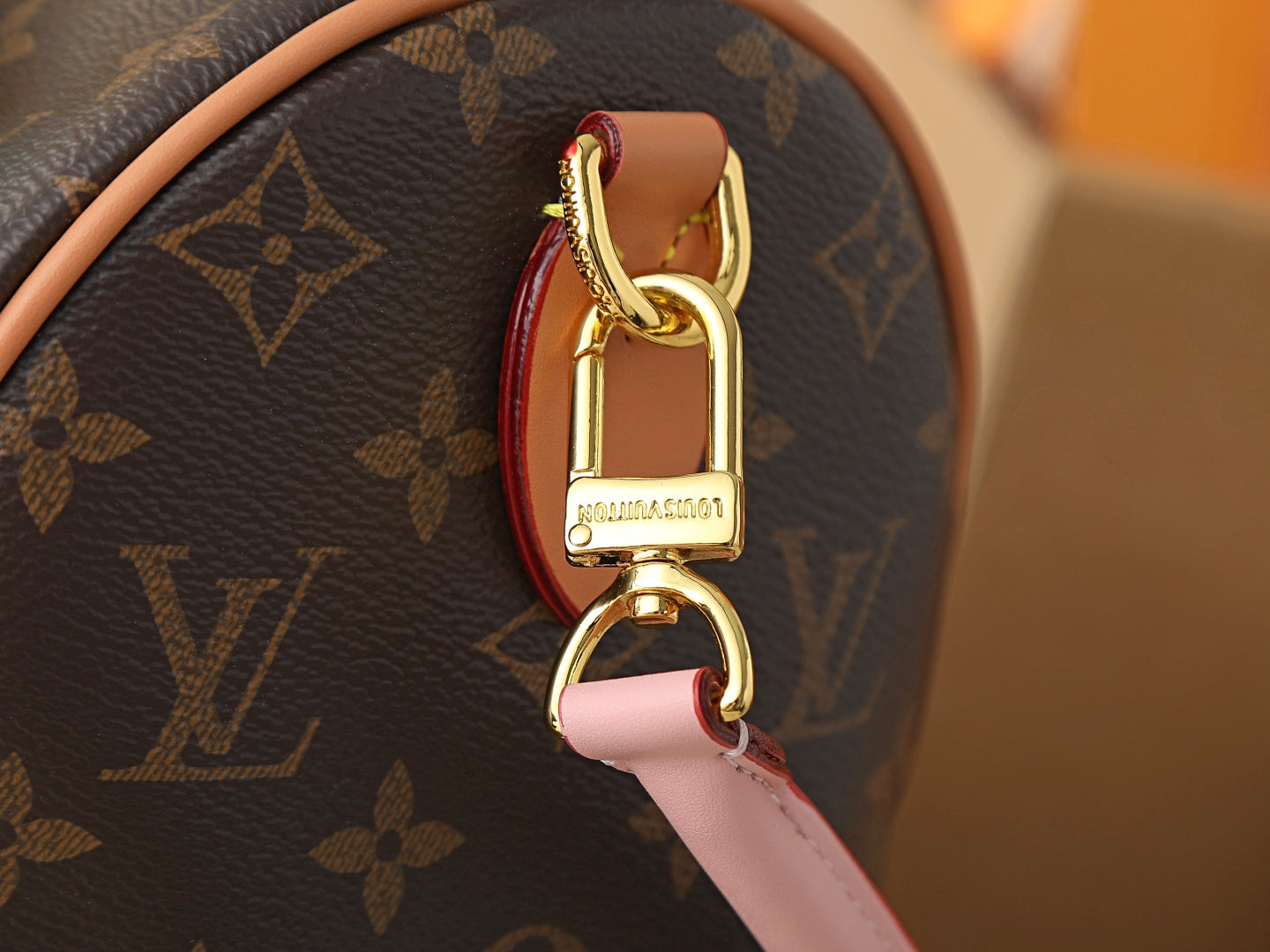 136PE23B Popular leather bag
