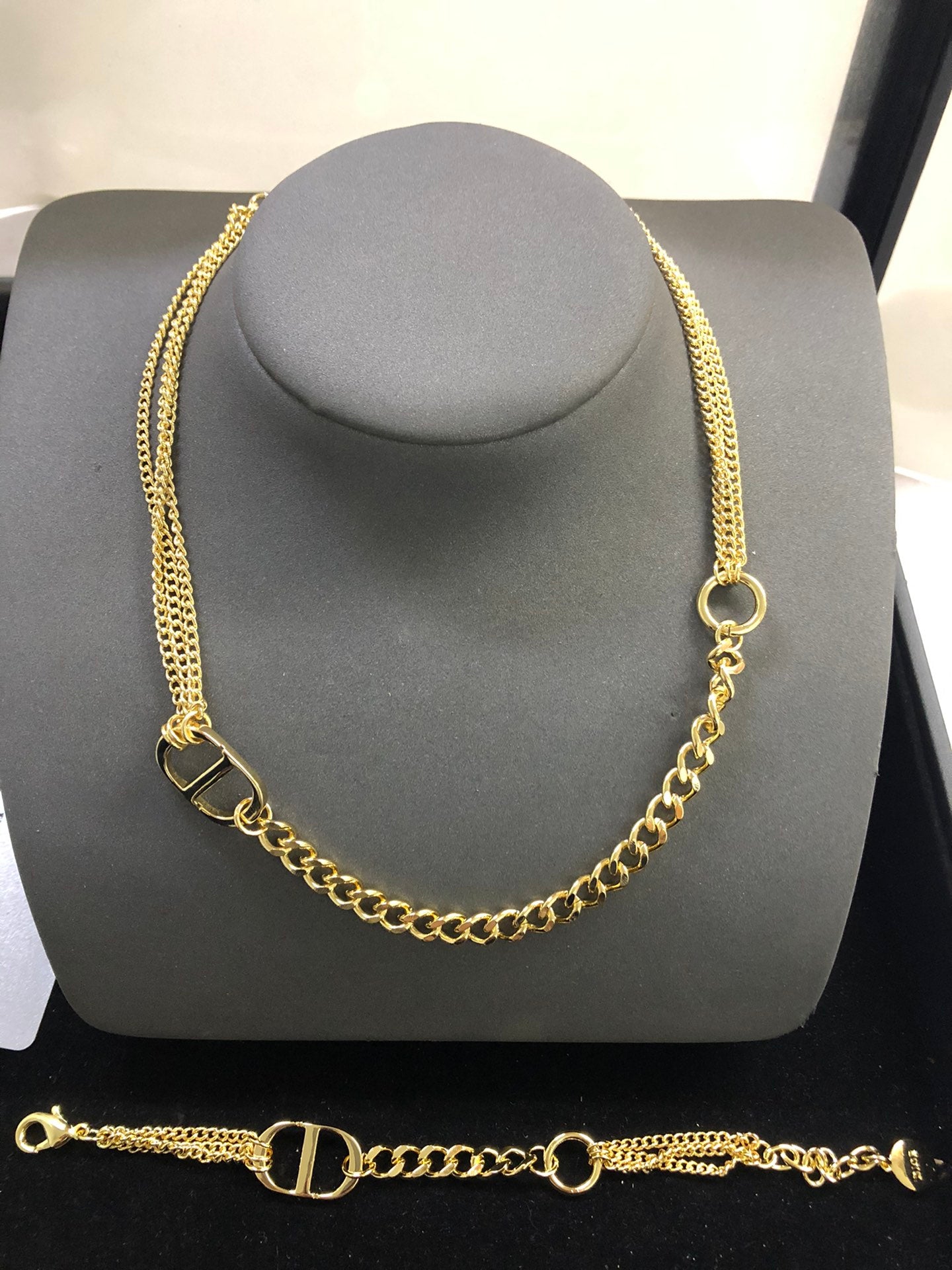 1YD252X  Popular   Necklaces  Bracelets