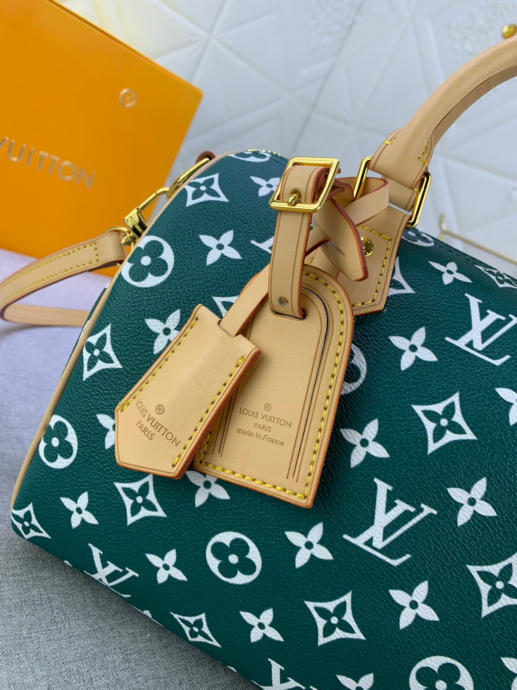 2XE268B Popular  leather bag 