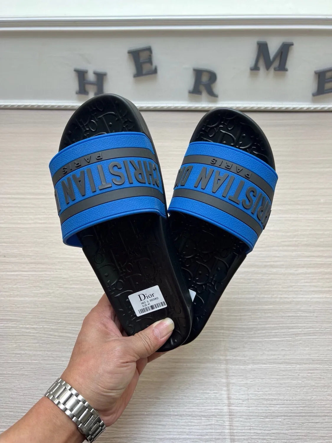 5LD212Z Popular Slippers