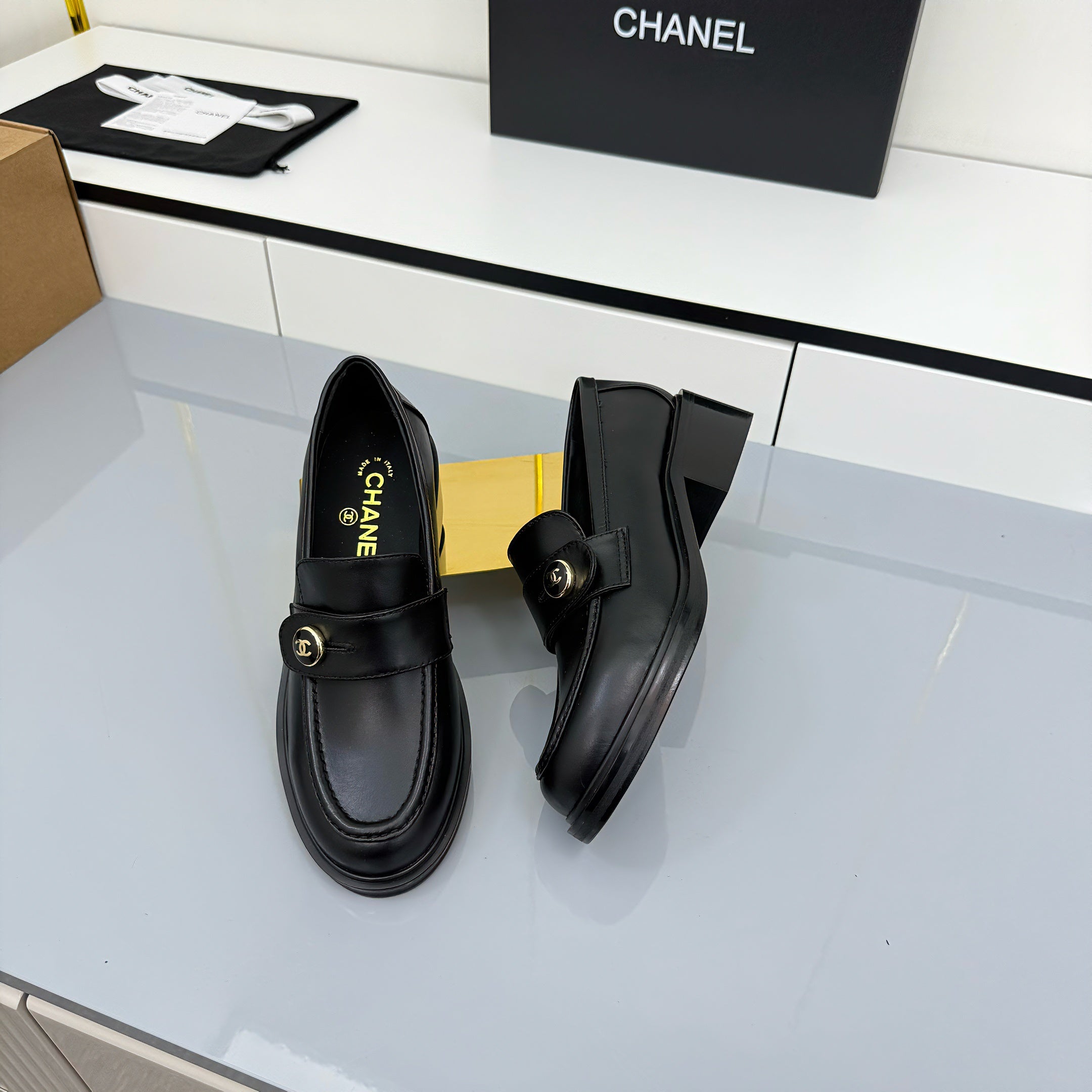2105QC389Z Popular high-quality leather Shoes