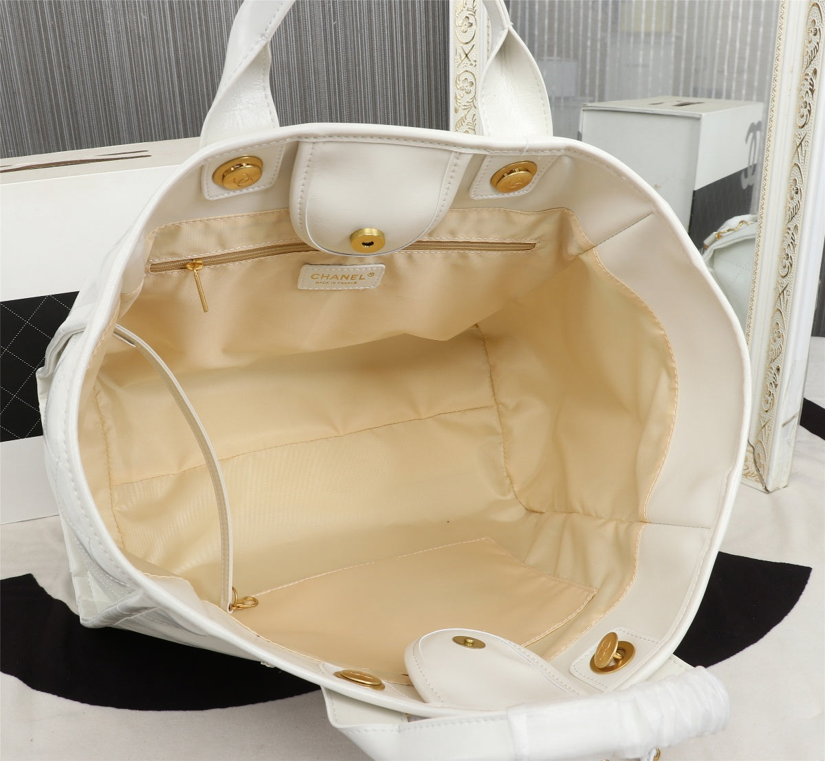 2XE349B Popular    leather bag 