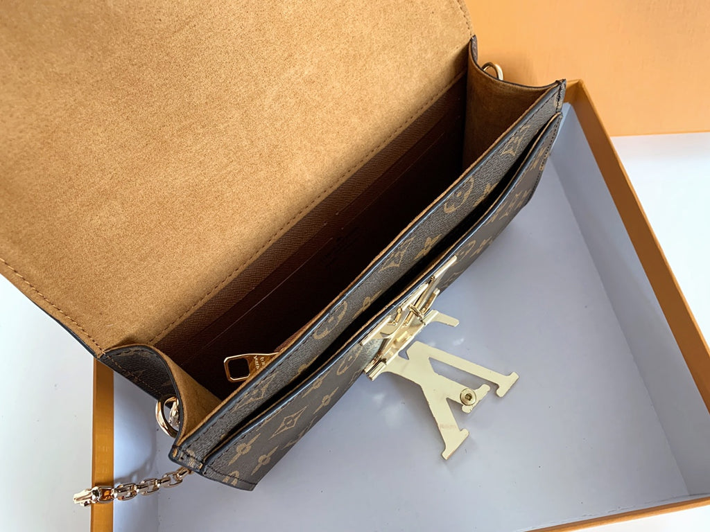 1XE38B Popular  leather wallets