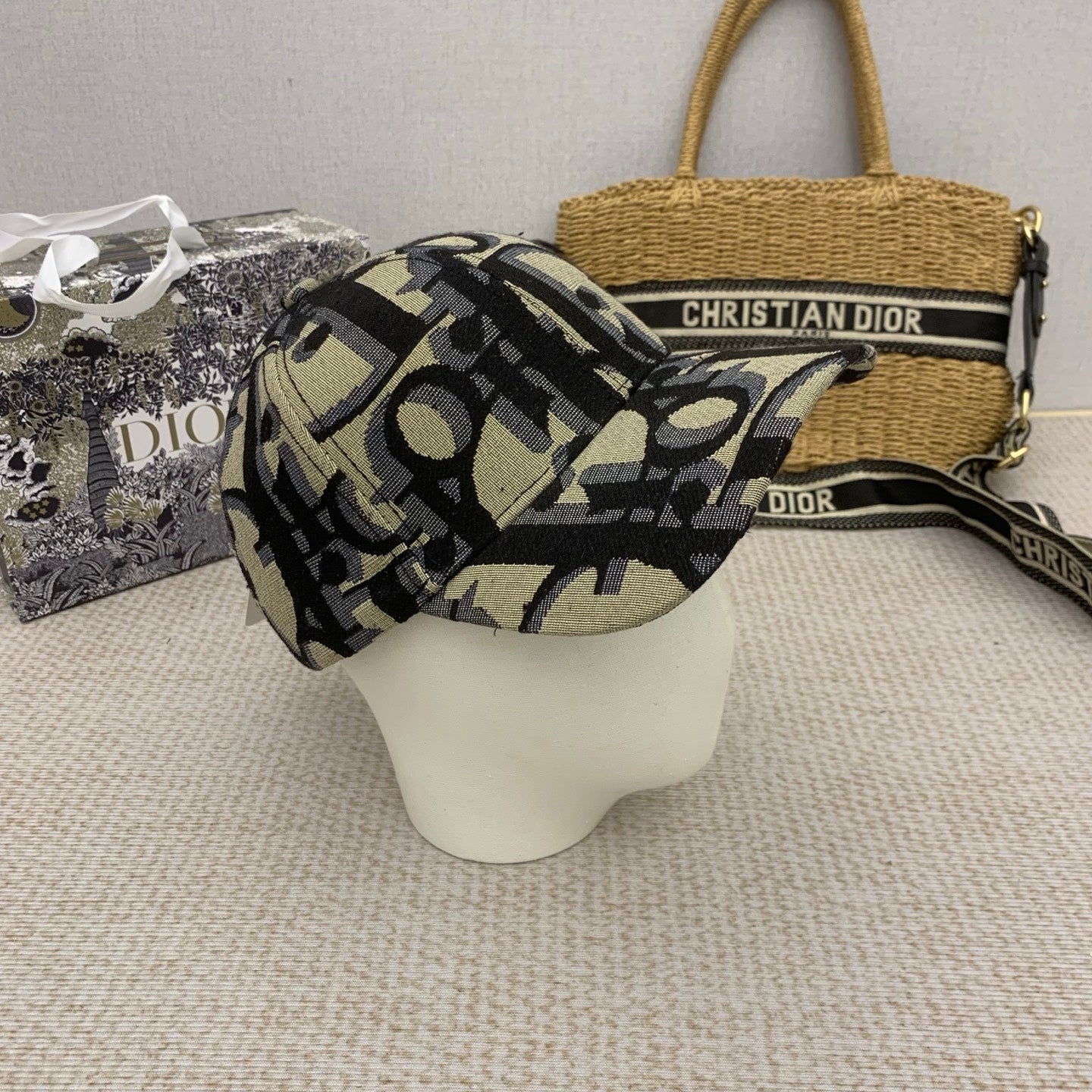 165ND9M Popular hats