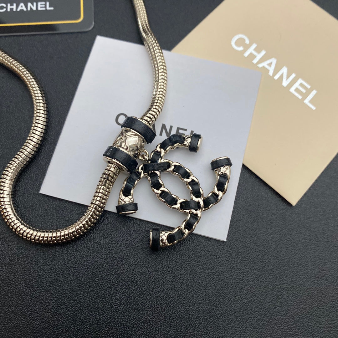 15QC58X Popular Necklace