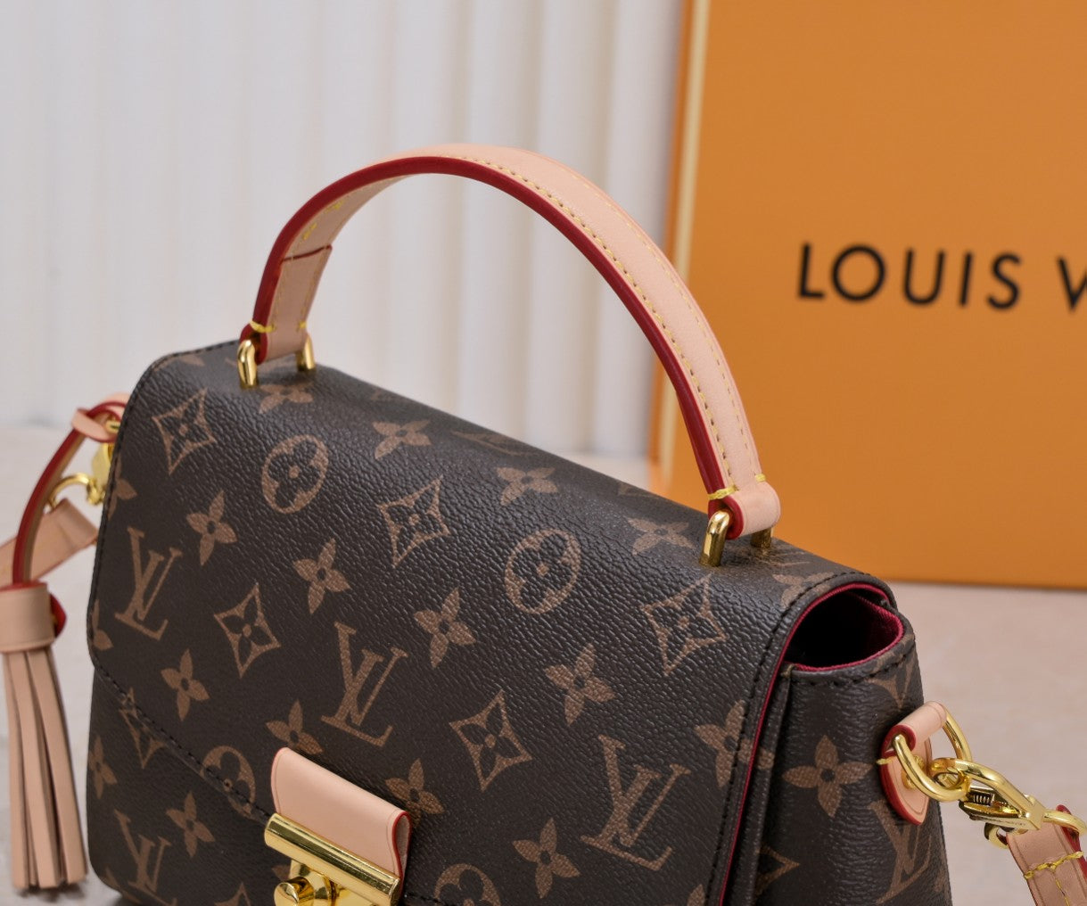 B1X66E9 Popular high-quality leather bag