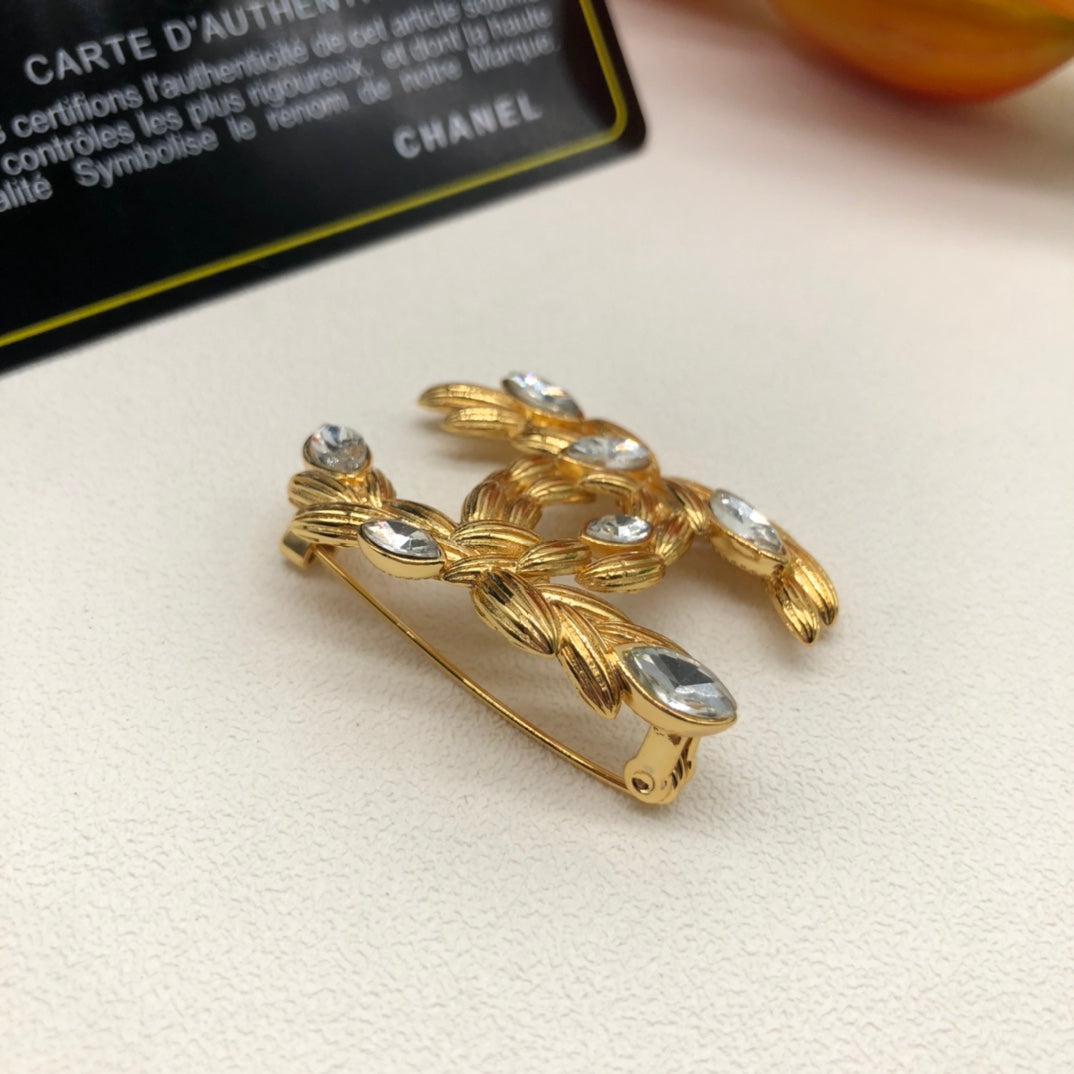14C876X   Popular Brooch