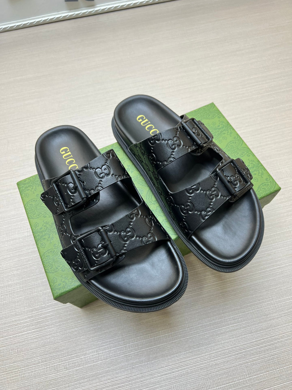 54B91Z Popular slippers