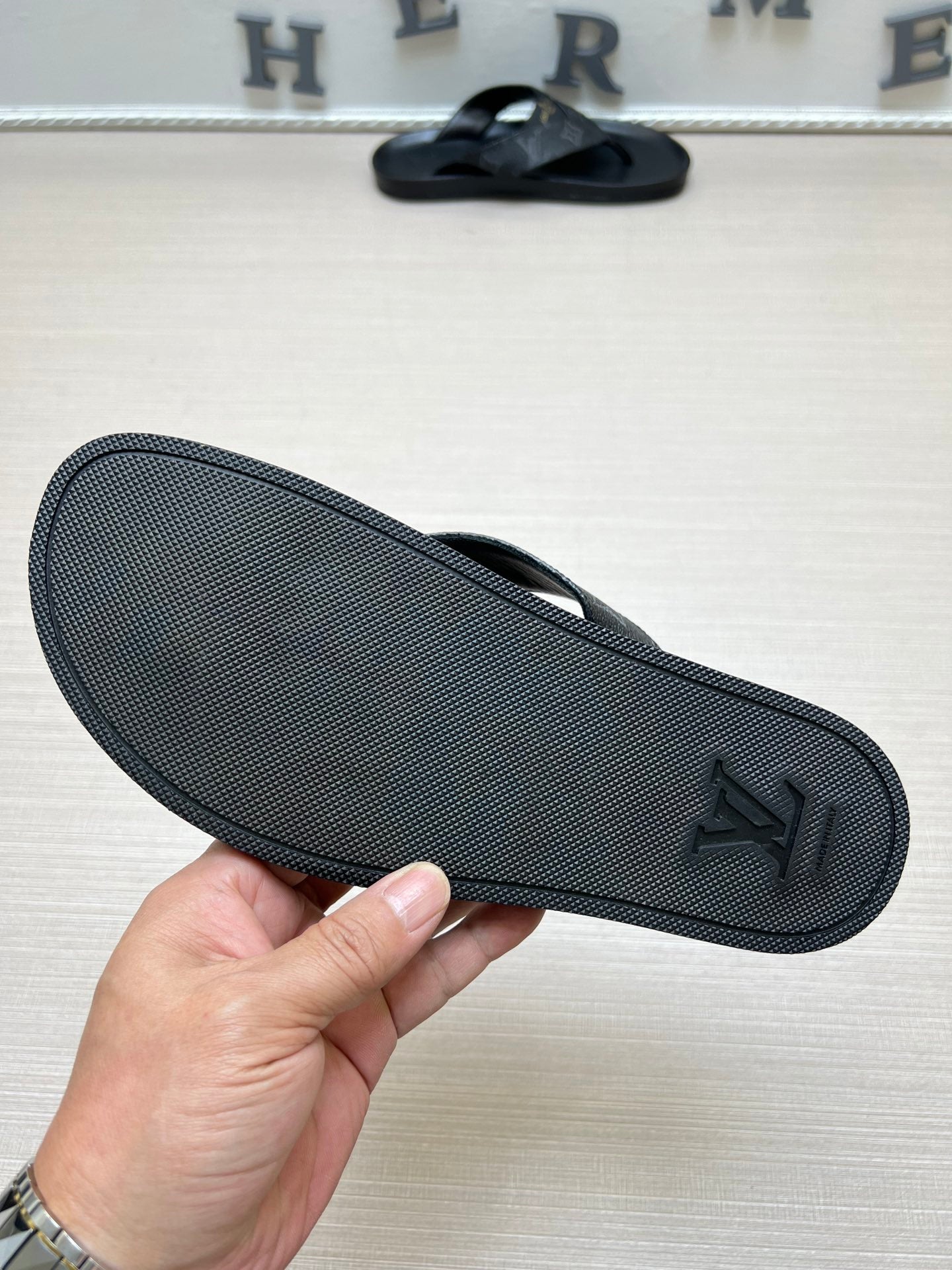 54E85Z Popular slippers