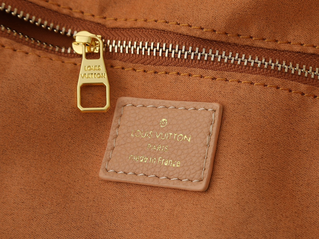 146PE92B Popular leather bag