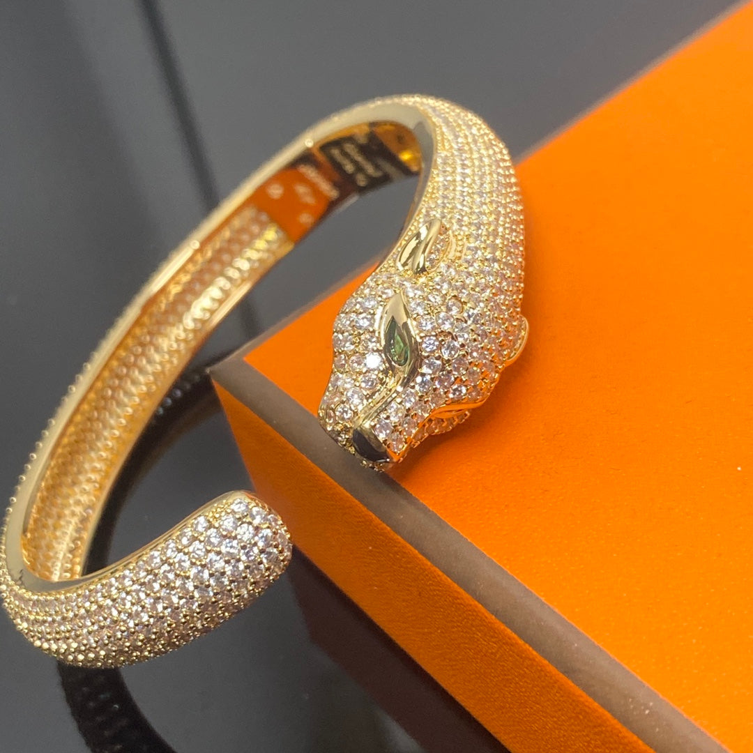 556NK31K Popular Bracelets
