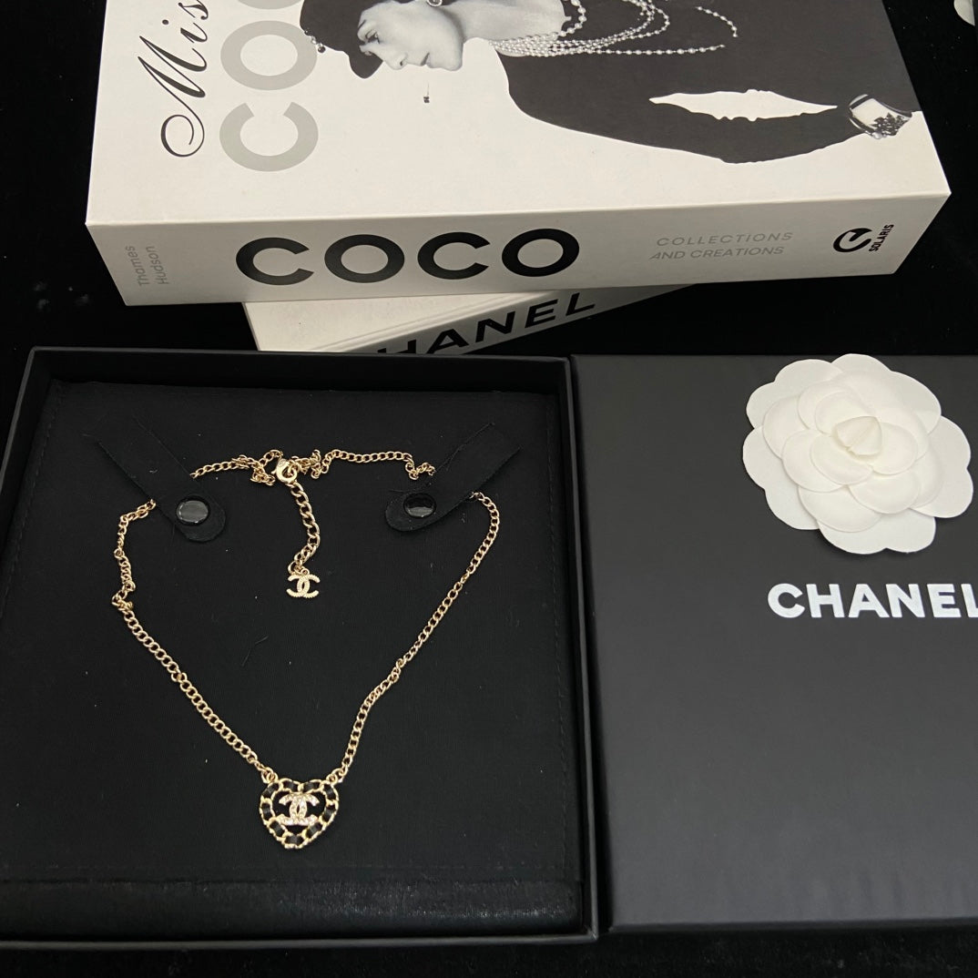 55QC213X Popular Necklace