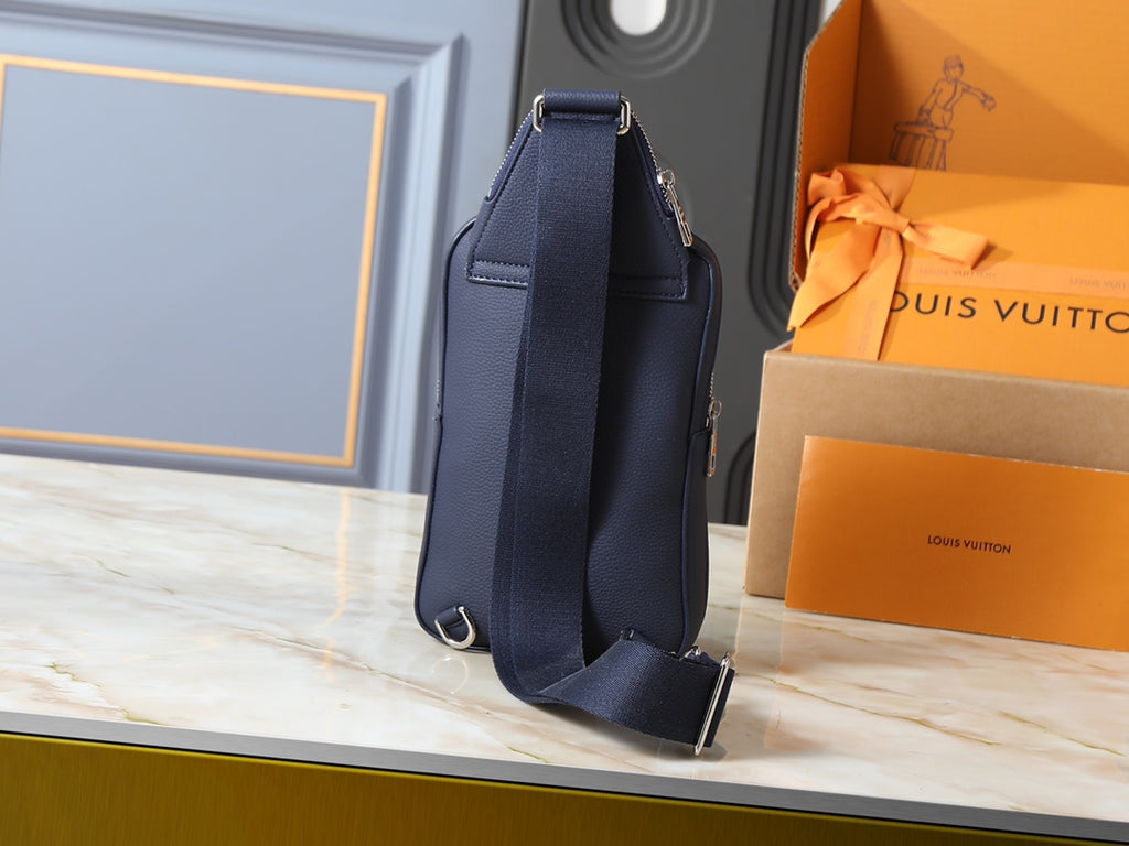 146PE24B Popular leather bag
