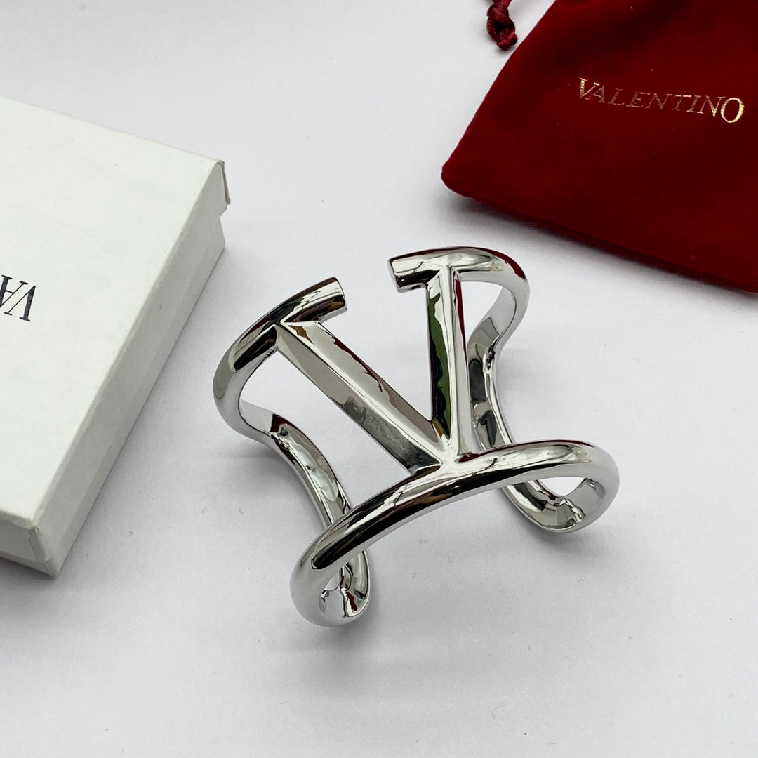185QVL8K  Popular Bracelets