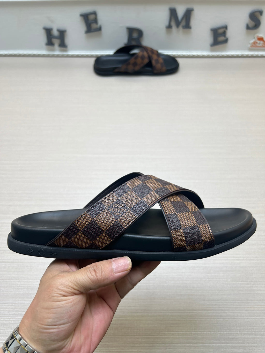 54E60Z Popular slippers
