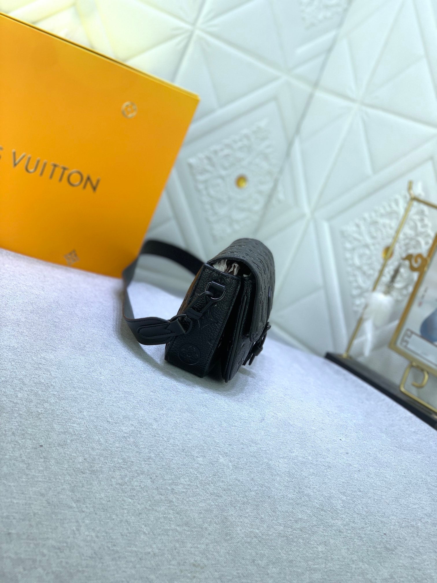 2XE465B Popular   leather bag