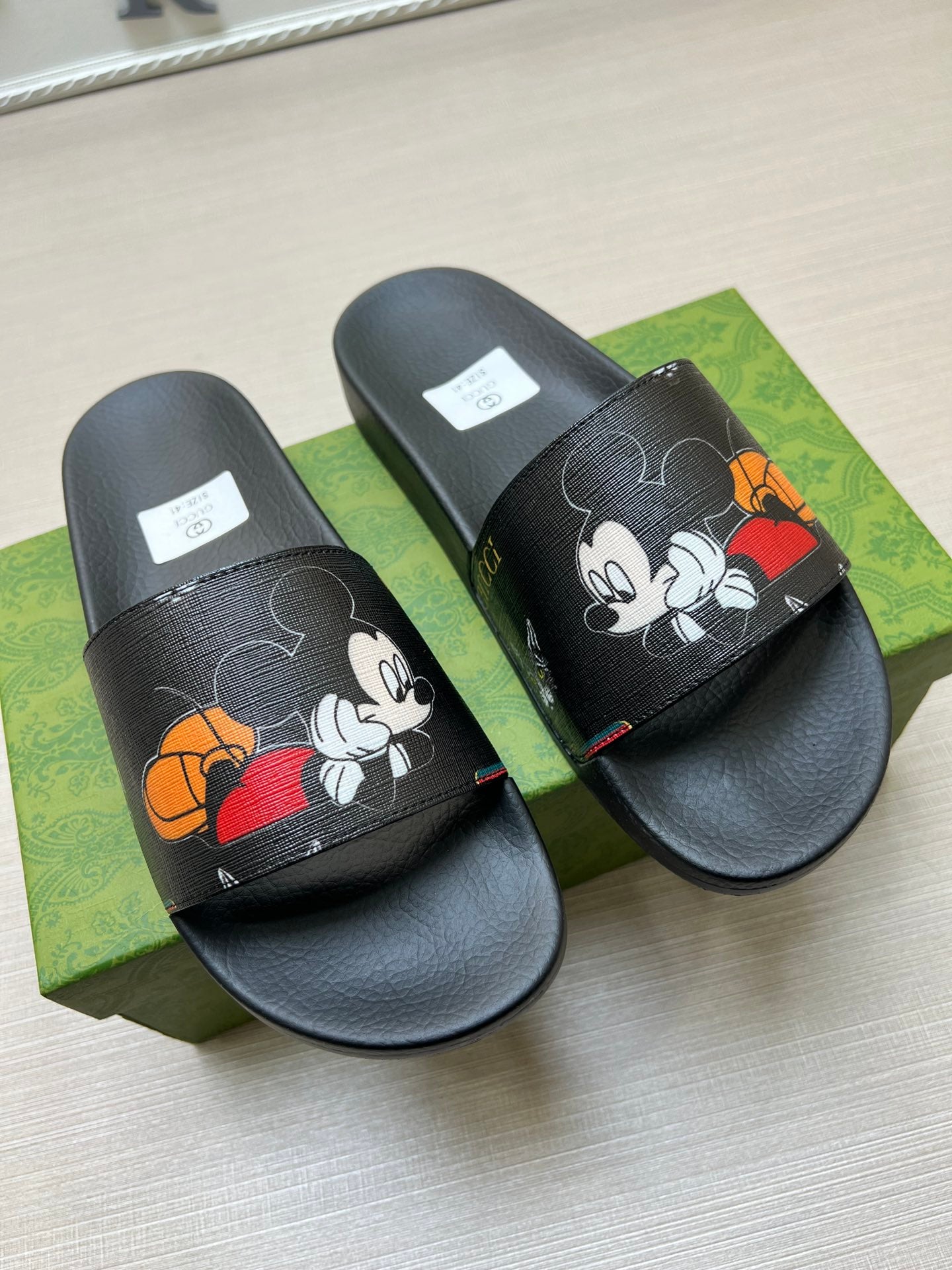 5WB239Z Popular Slippers
