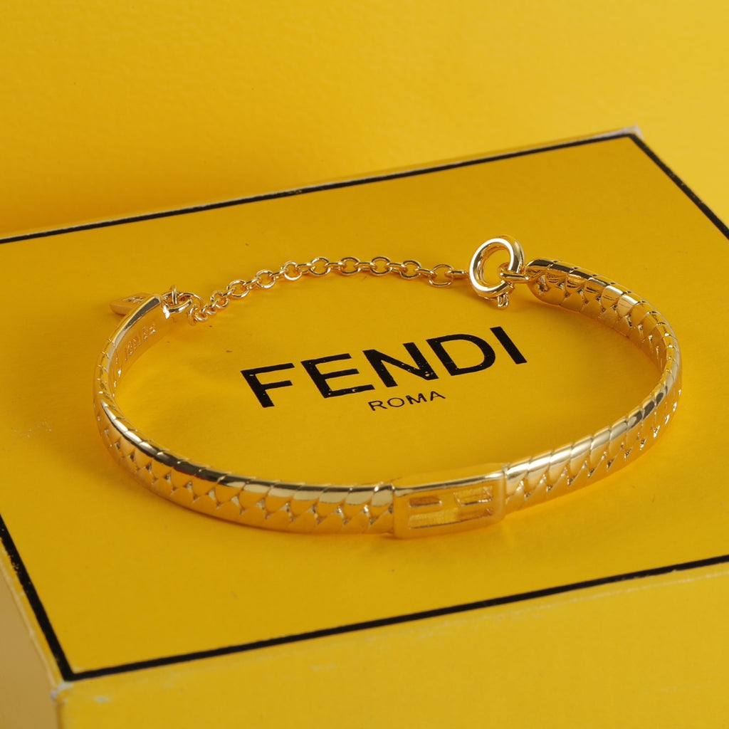 14F589K  Popular Bracelets