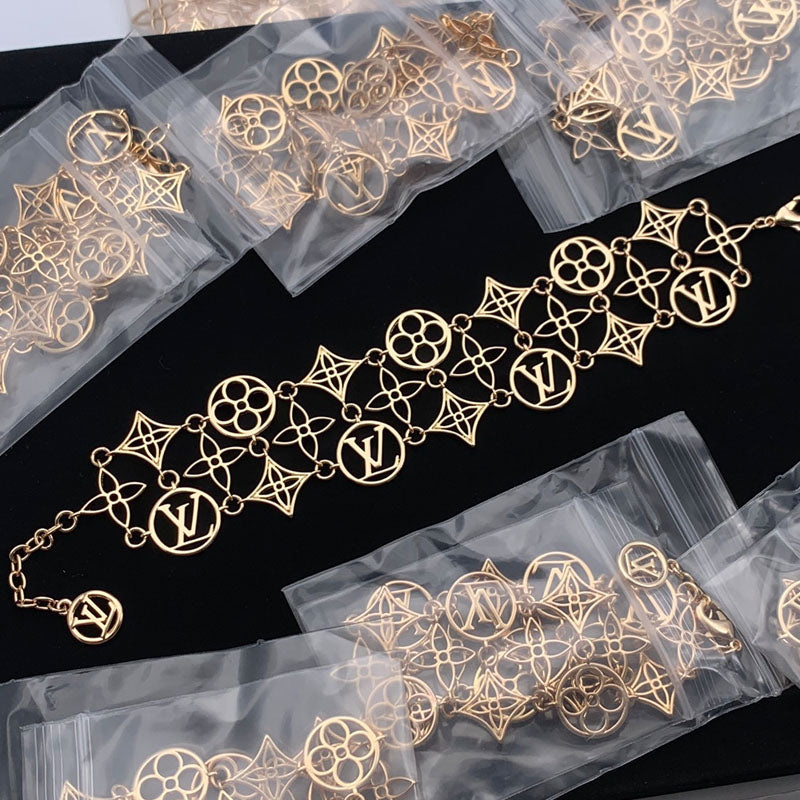 15QE37K  Popular Bracelets