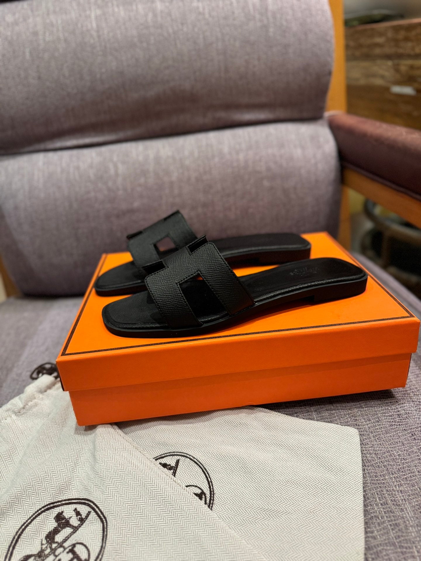 1ZH238Z Popular Slippers