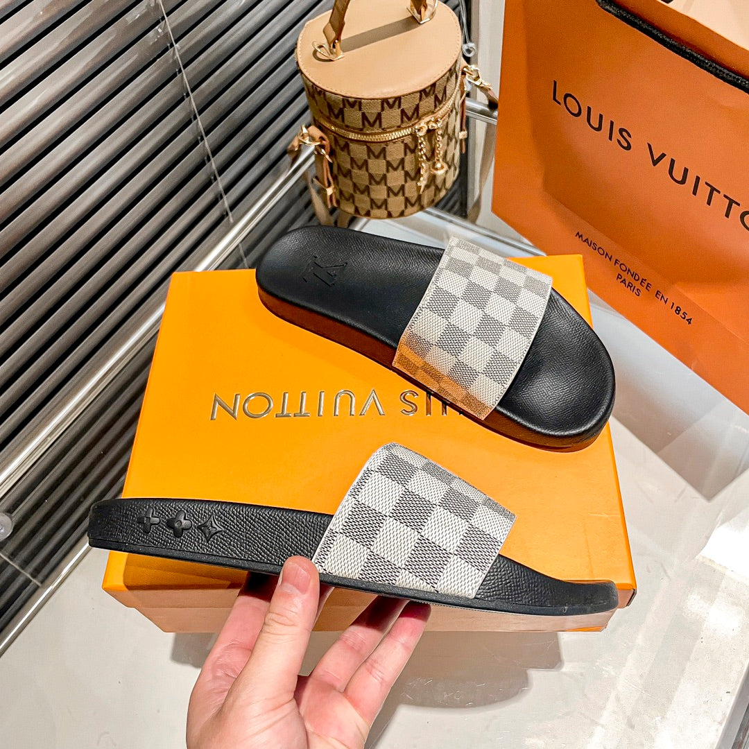 14E195Z Popular Slippers
