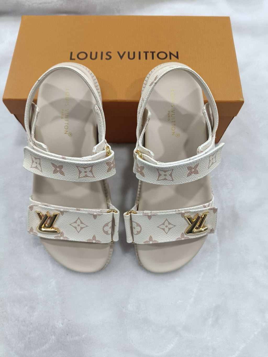 5LE211Z Popular sandals