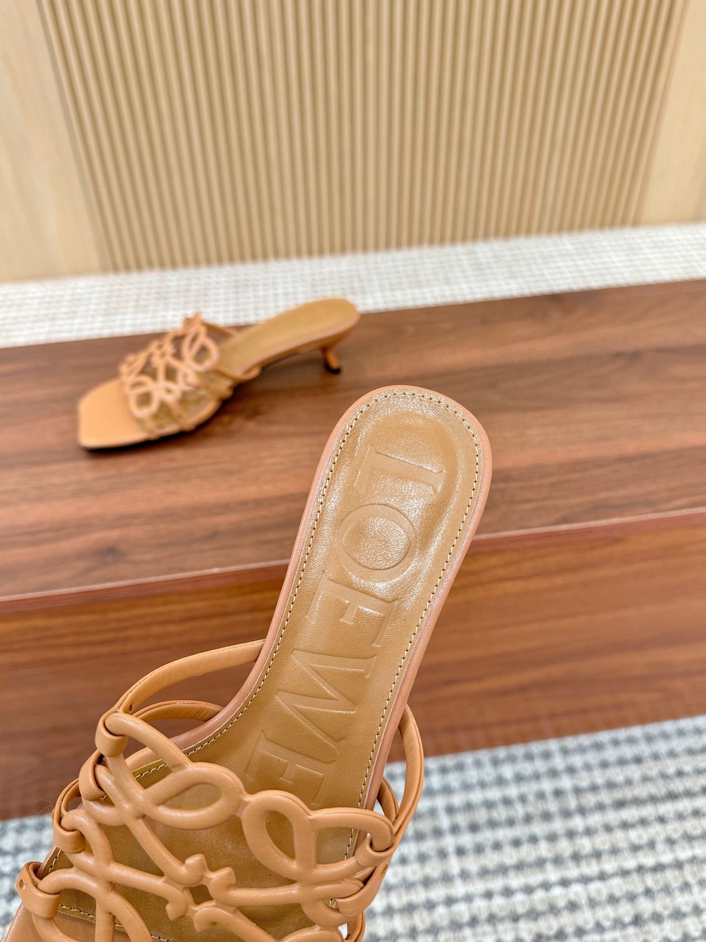 Z2X66A20 Popular high-quality leather Shoes