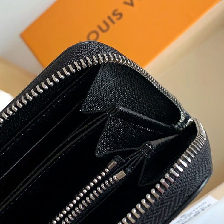 1E04B Popular Leather wallets