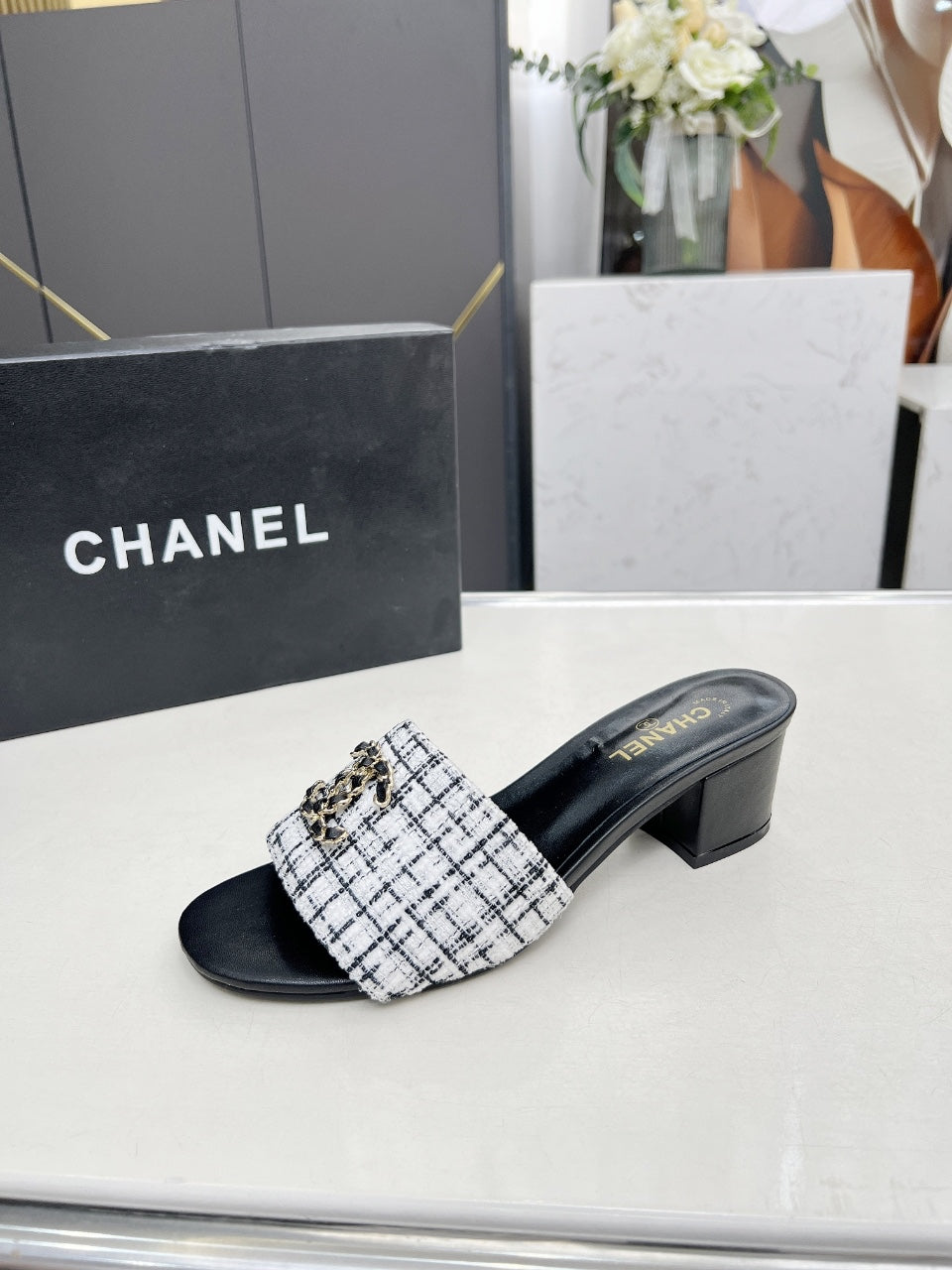 255QB30Z Popular shoes
