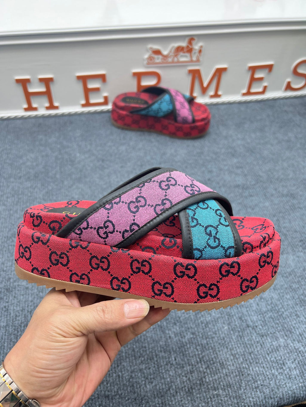5YB69Z Popular Slippers