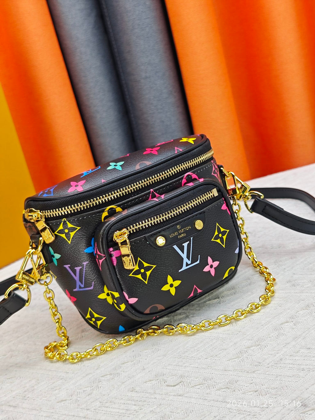 146PE76B Popular leather bag
