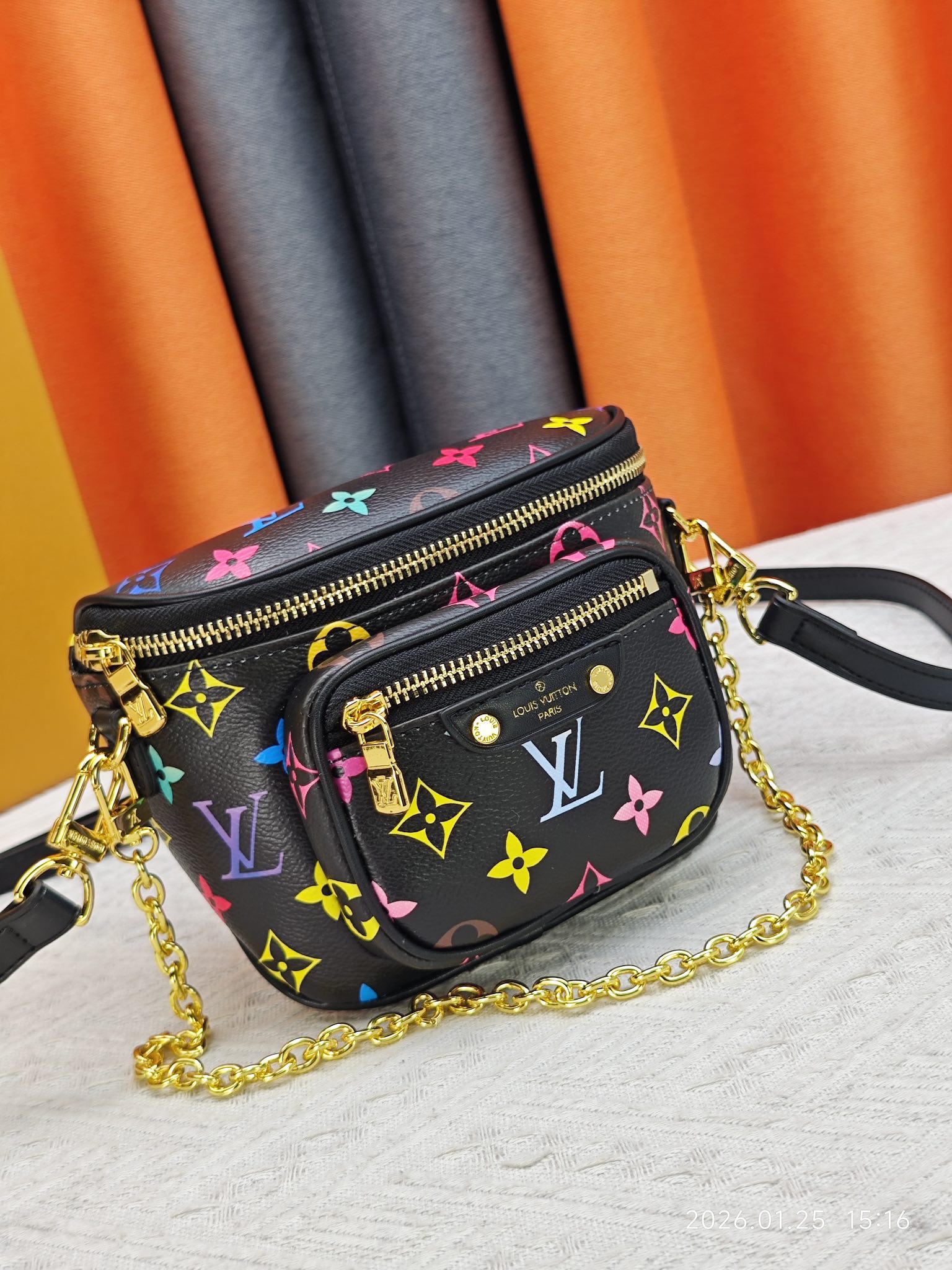 146PE76B Popular leather bag