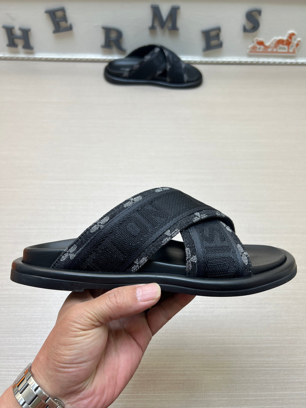 535ZE273Z Popular Slippers