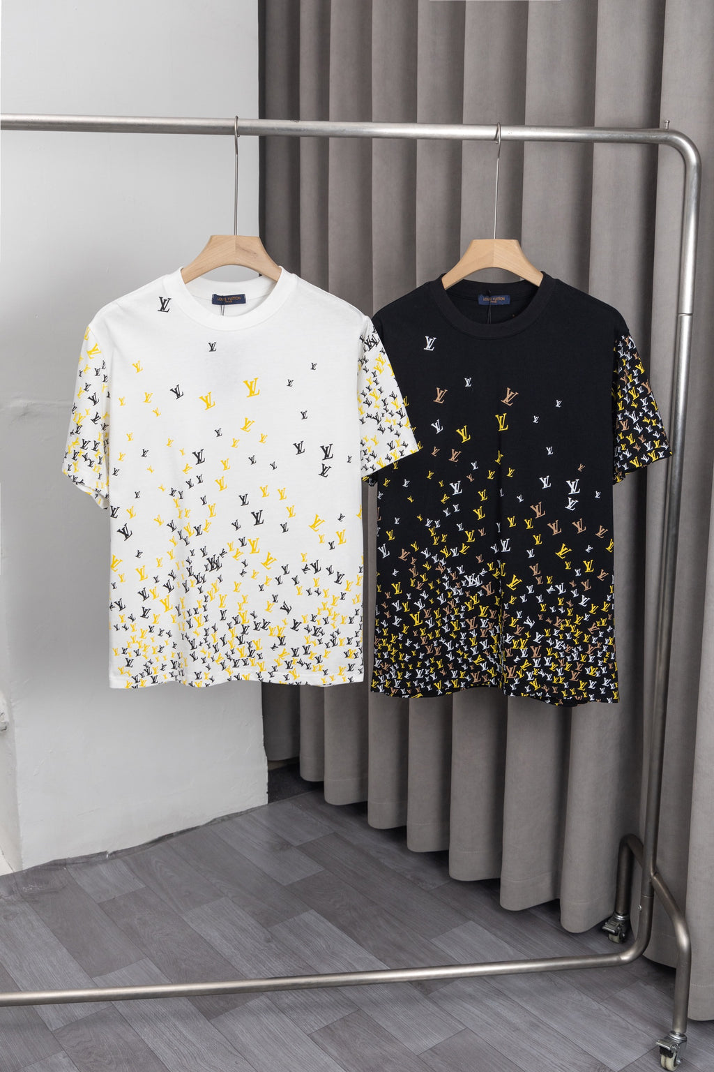125WE1U  Popular T-shirts