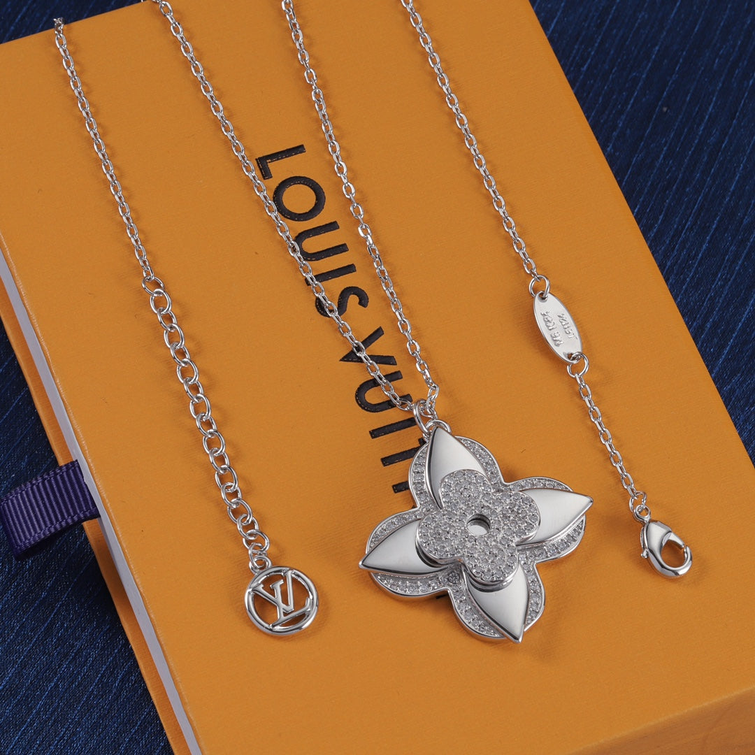 55QE333X Popular Necklaces