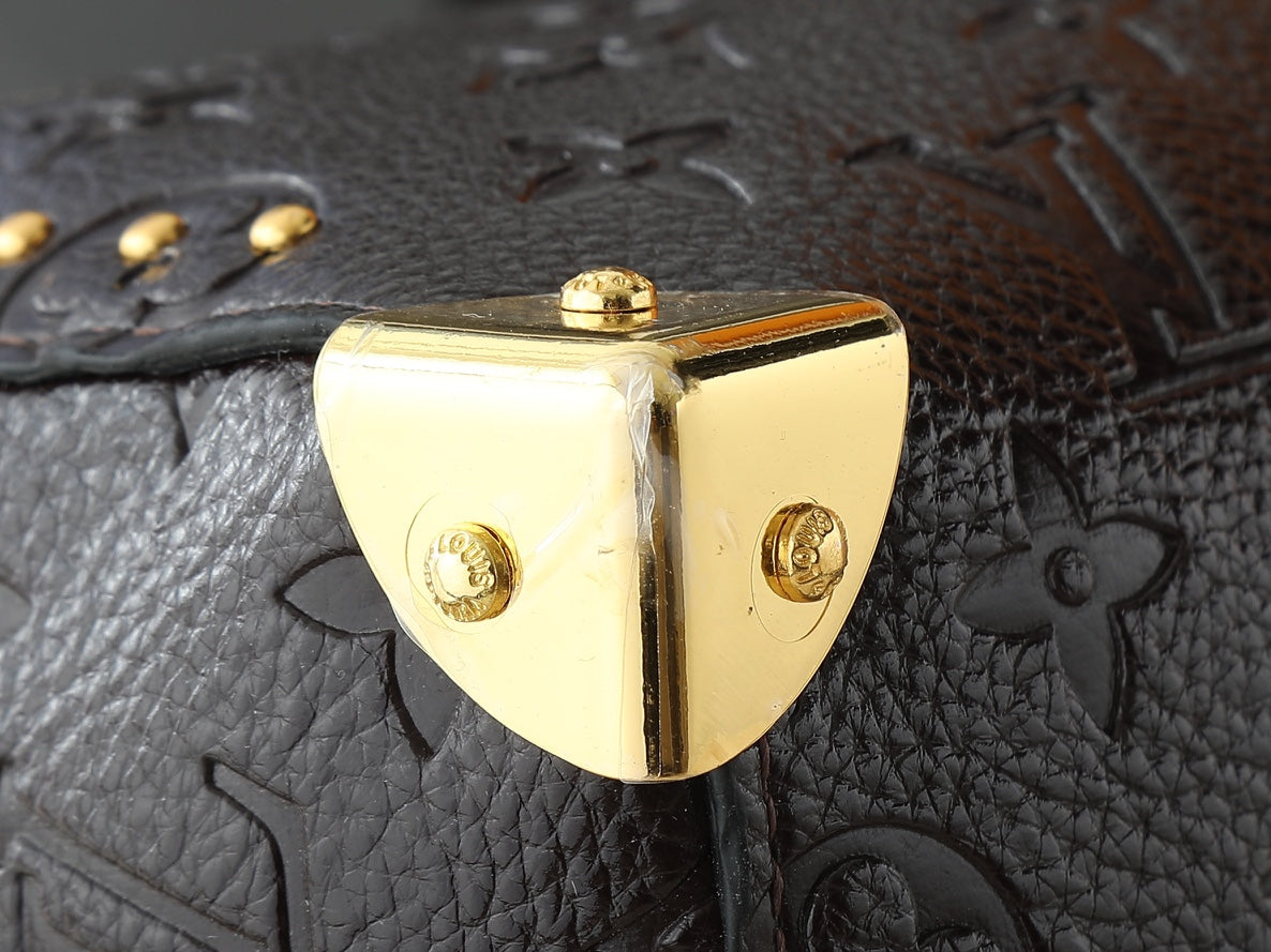 15RE52B  Popular   leather bag
