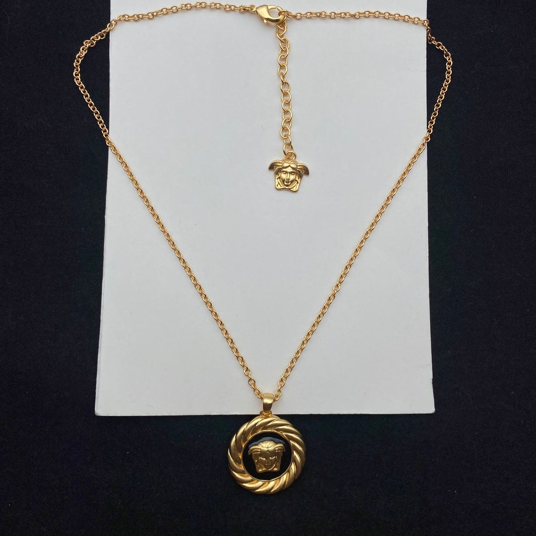55QV381X  Popular Necklaces