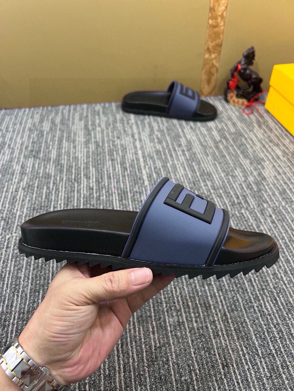 535ZF286Z Popular Slippers