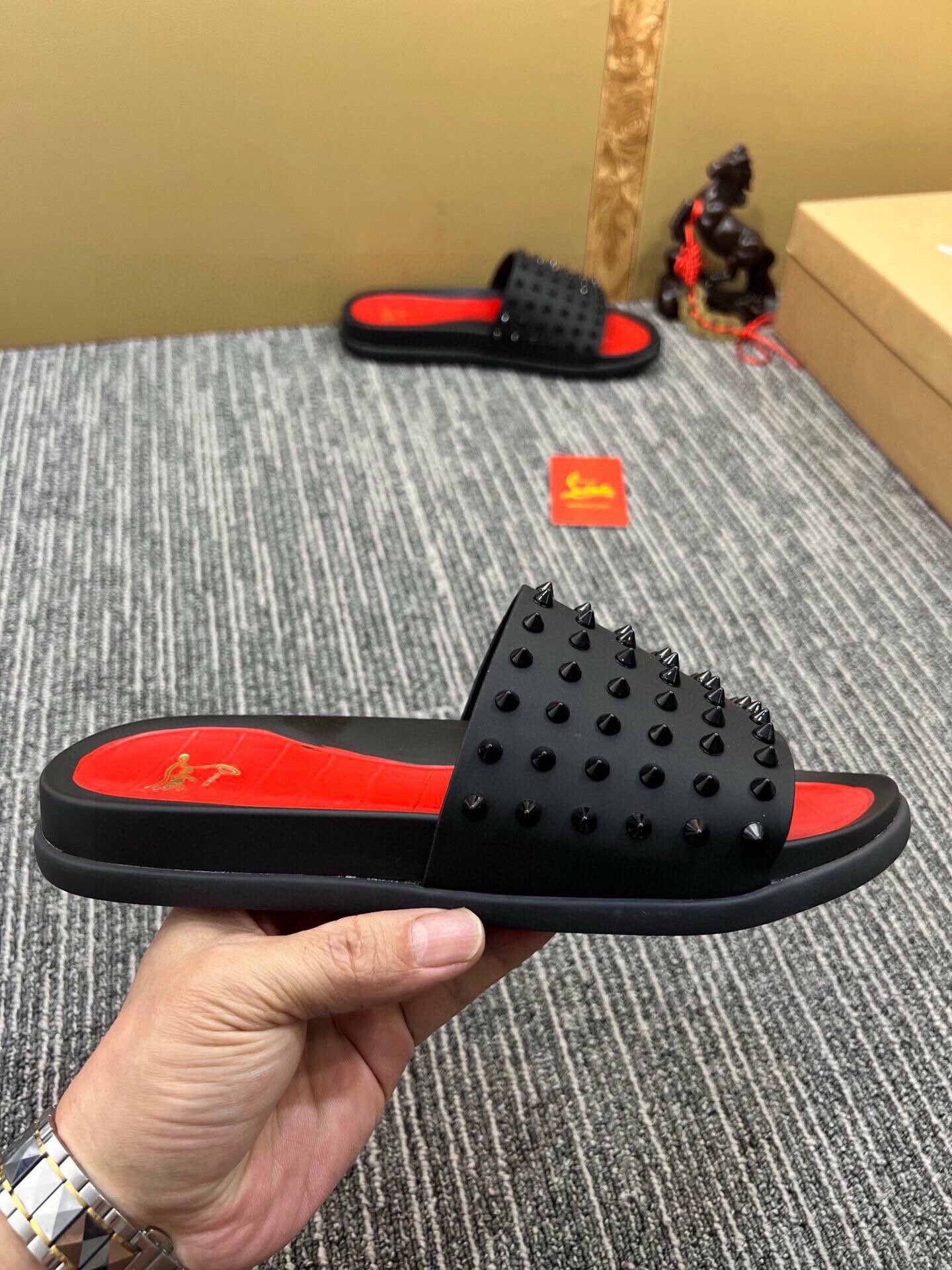 54A127Z Popular slippers