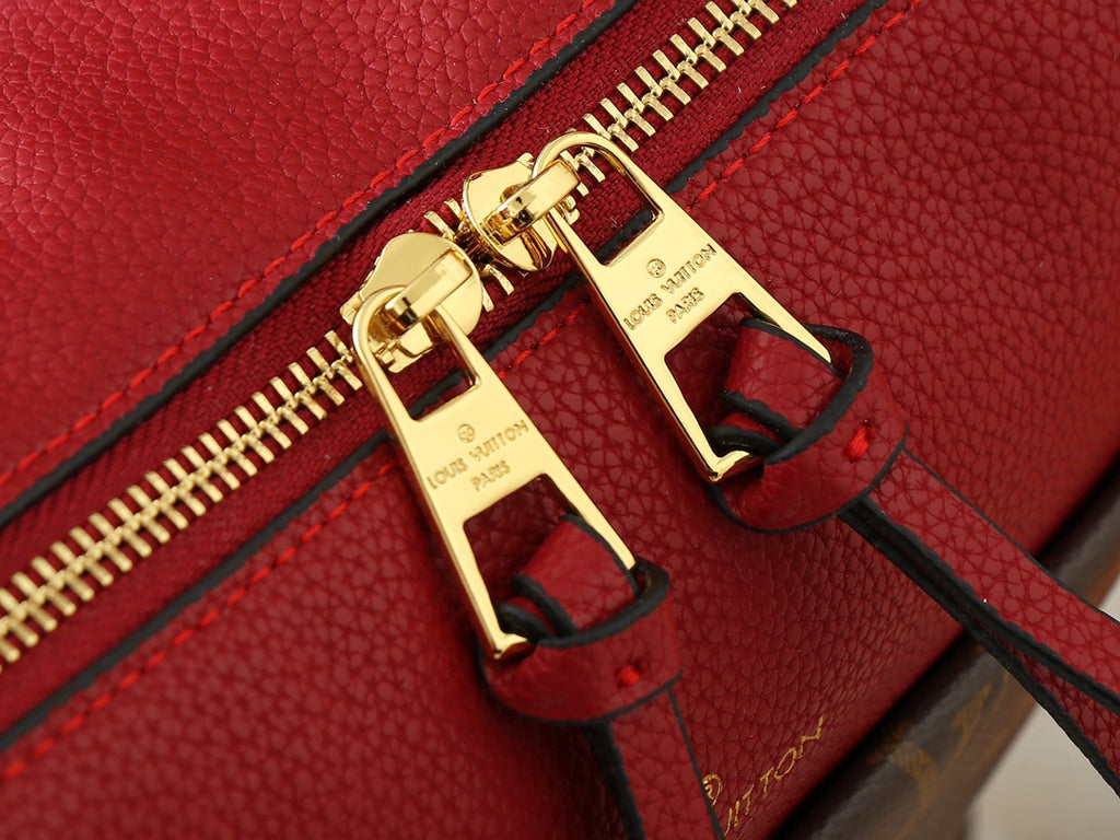 1WE115B Popular leather bag