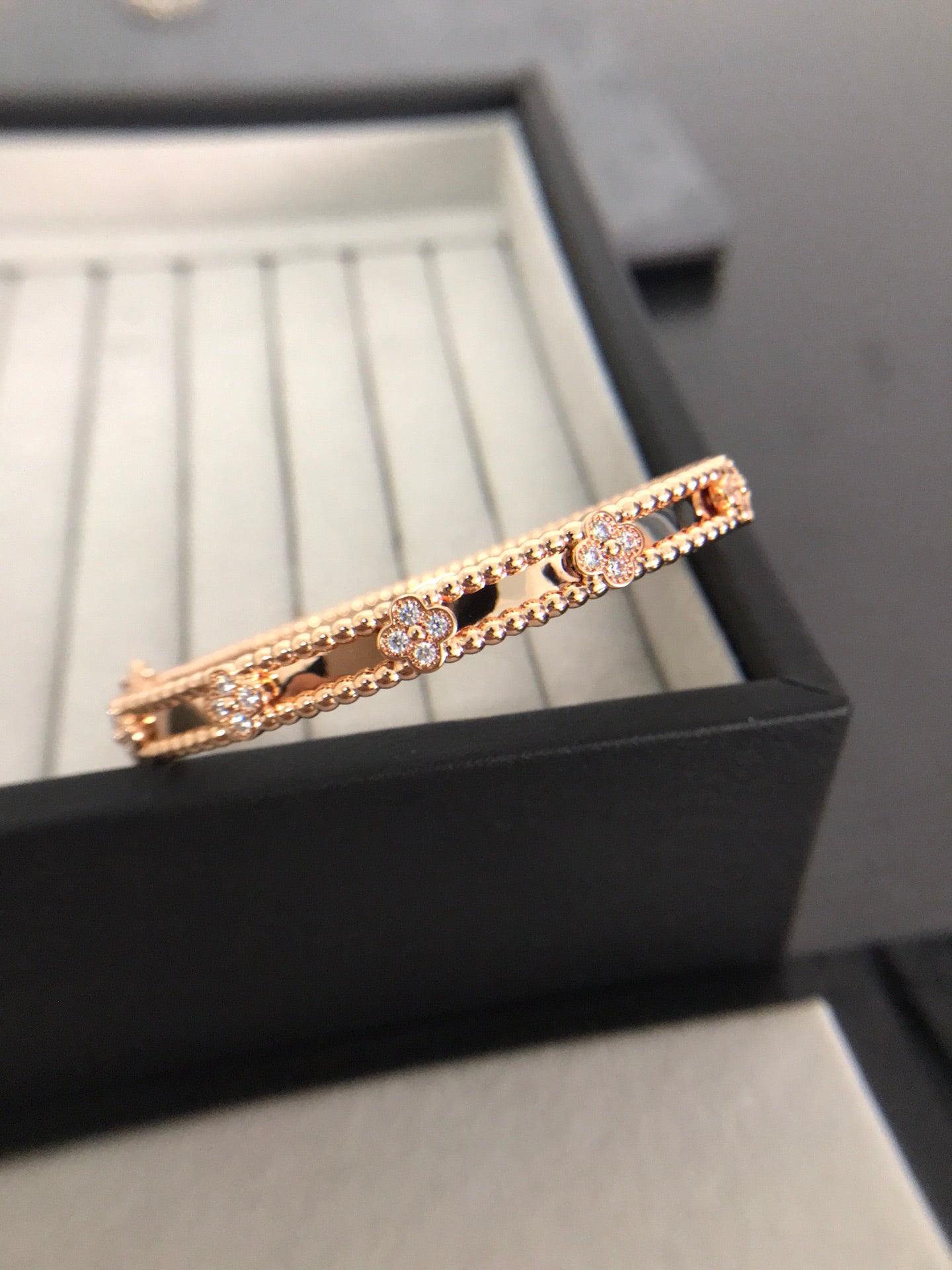 55QVC81K  Popular Bracelets