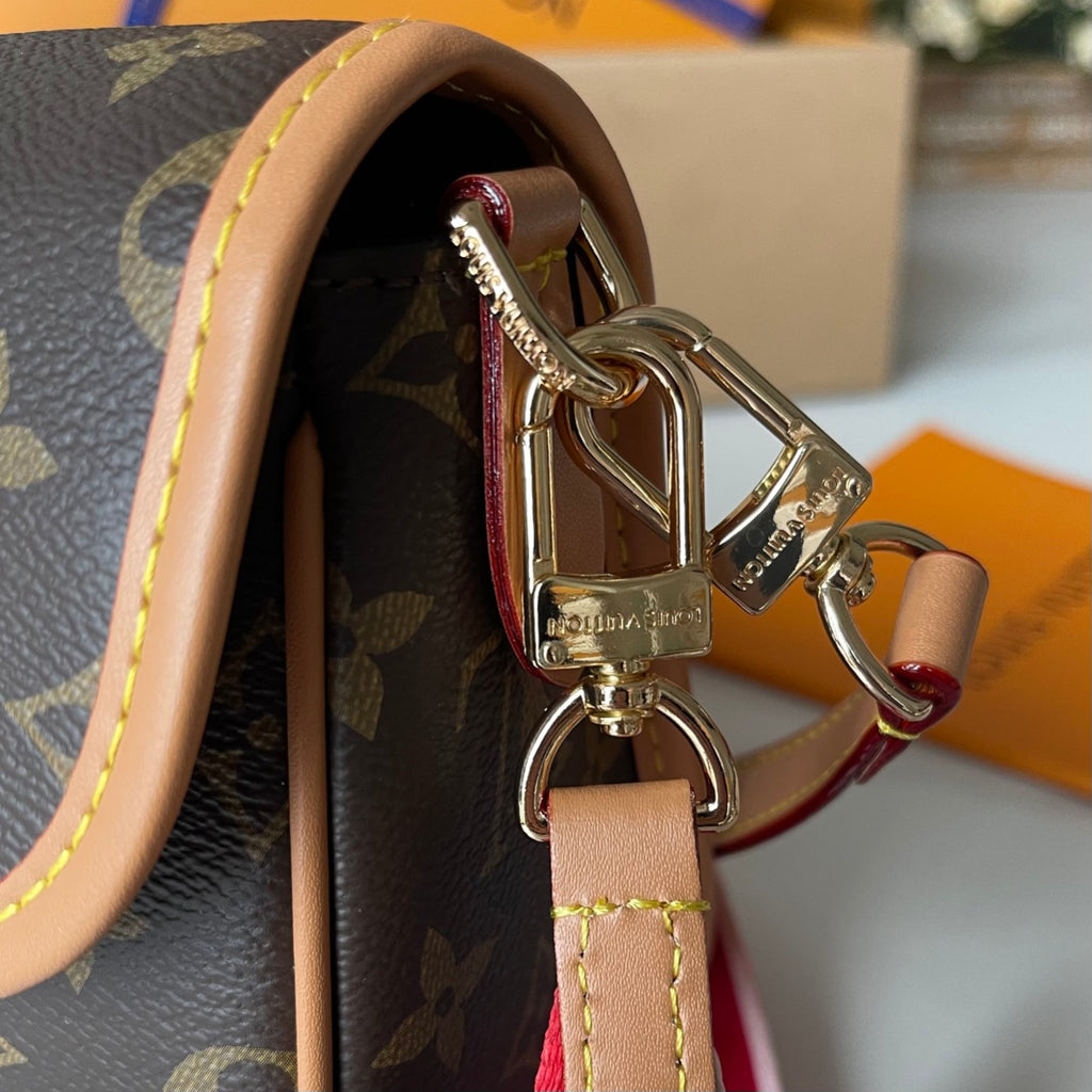 136PE38B Popular leather bag