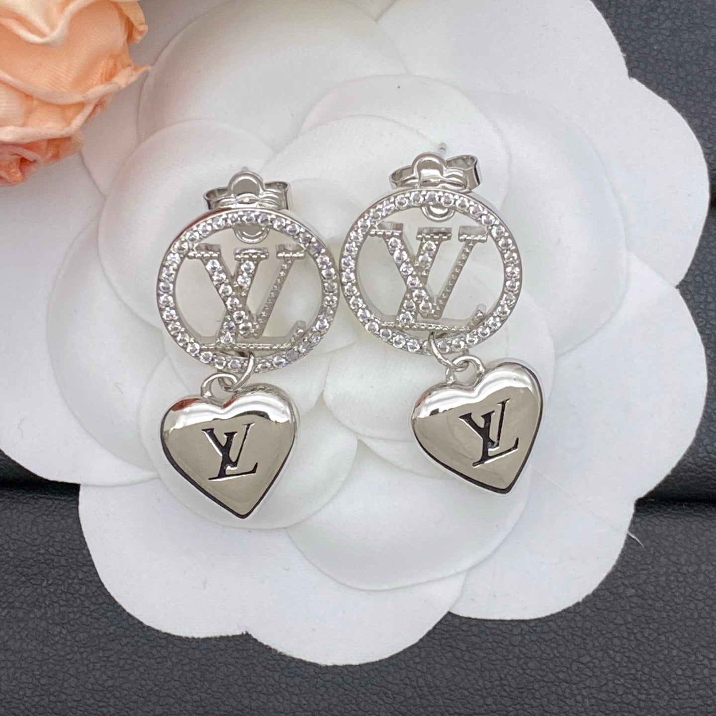 15ZE68E Popular Earrings