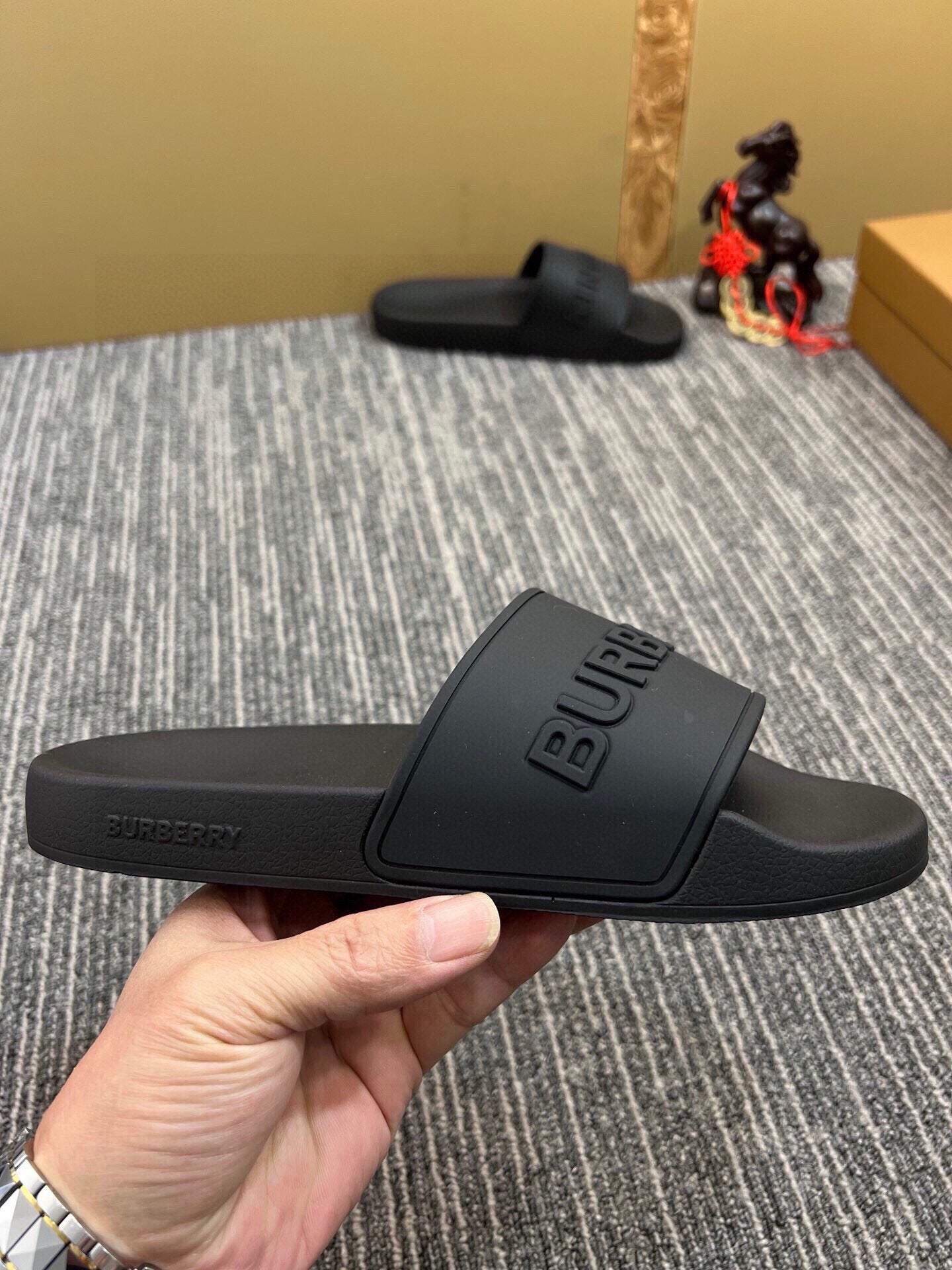 535ZR254Z Popular Slippers