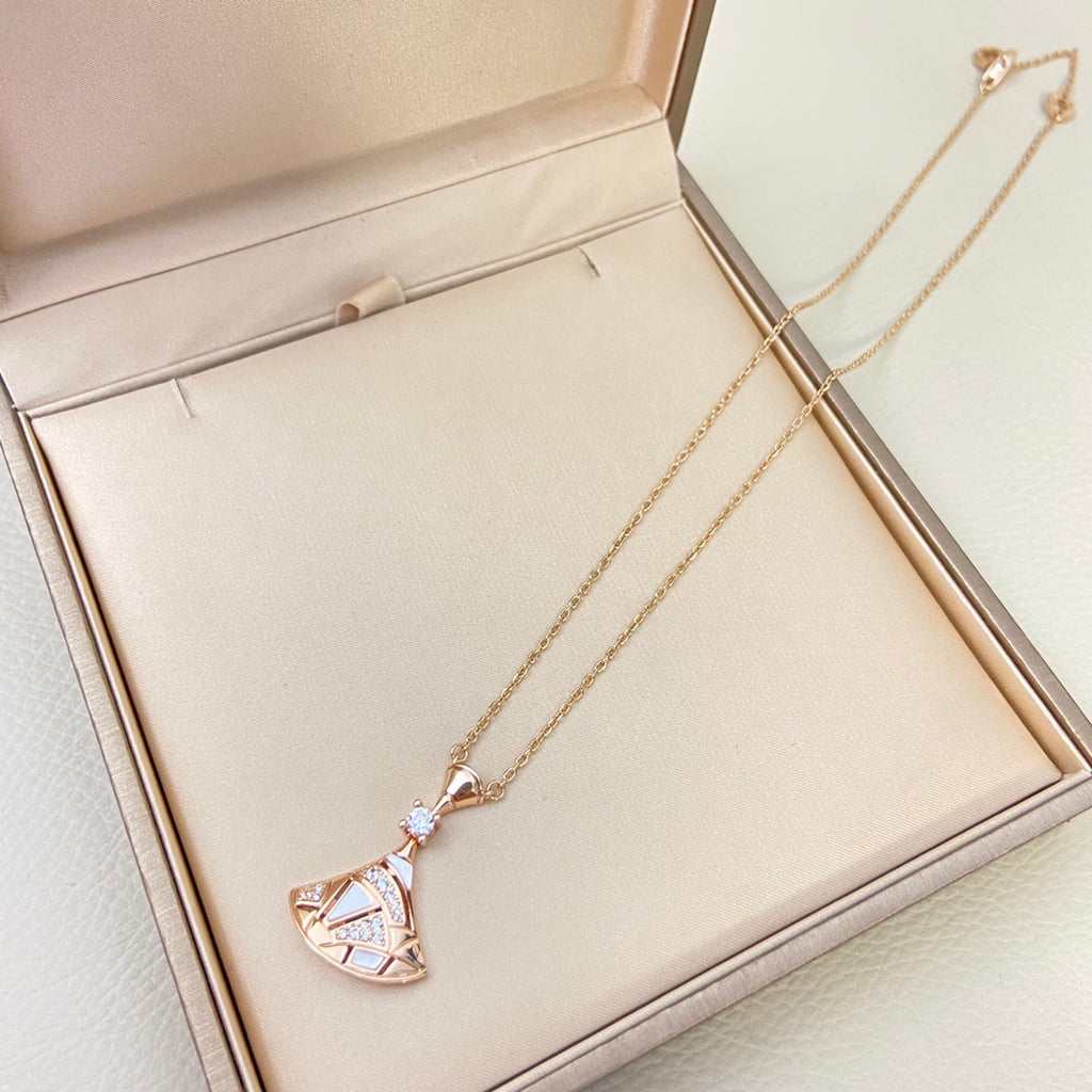 55QS406X Popular Necklaces