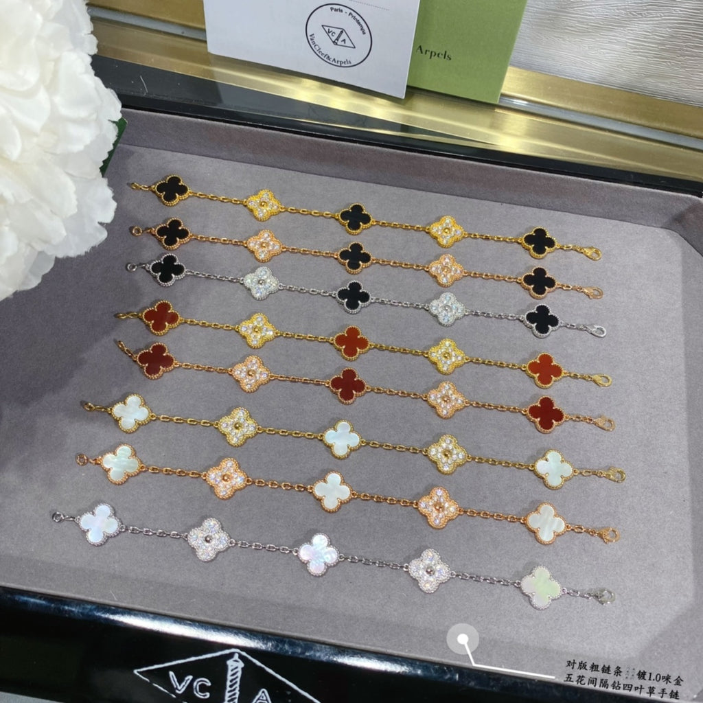 5XVA179K  Popular bracelets 5 flowers normal size1.5cm flower