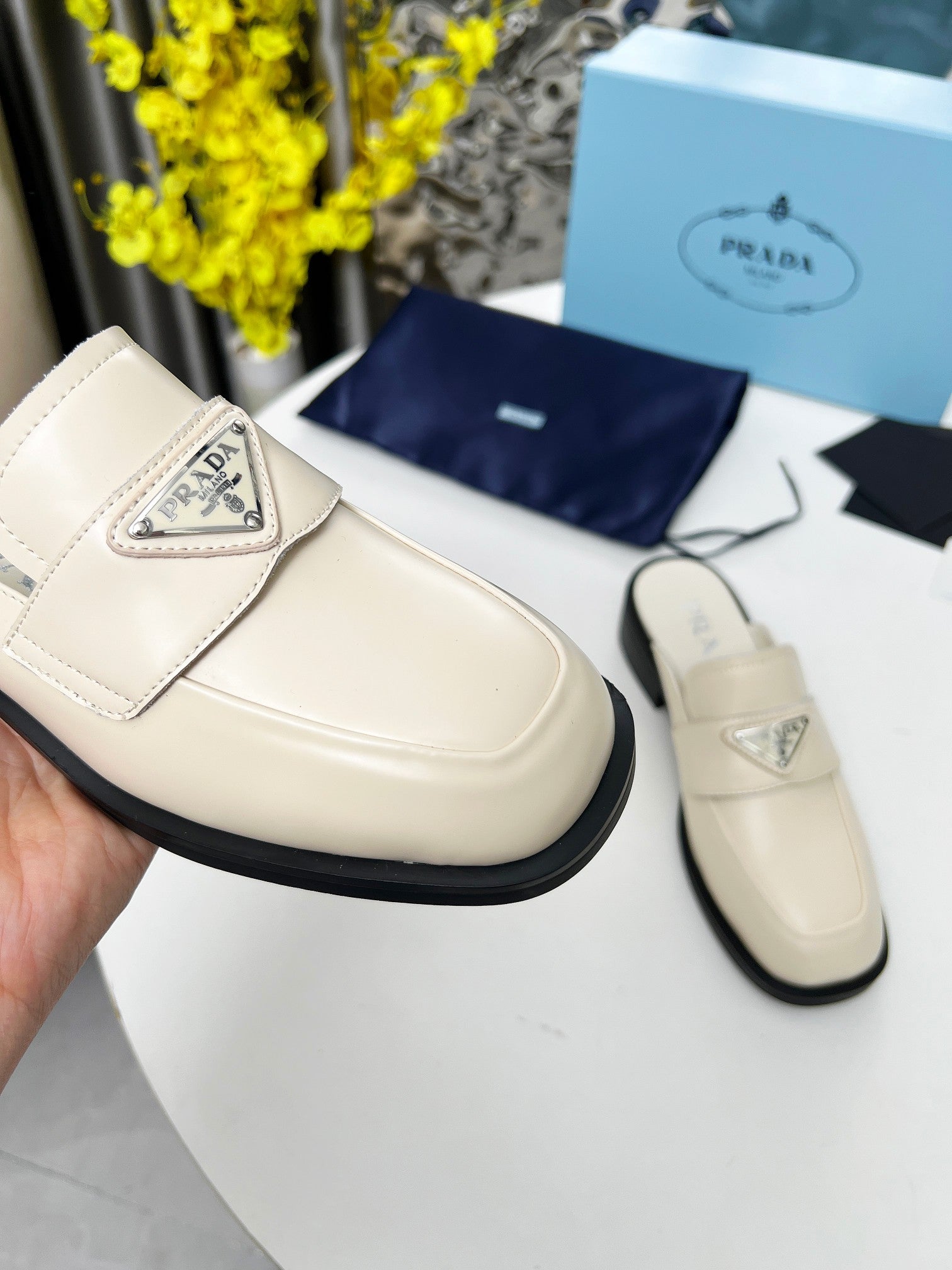 2105QP403Z Popular high-quality leather Shoes